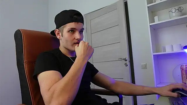 Mark Karson online show from September 28, 12:14 pm