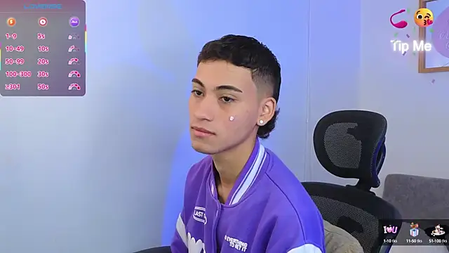 yulian vasquez online show from September 27, 1:09 pm