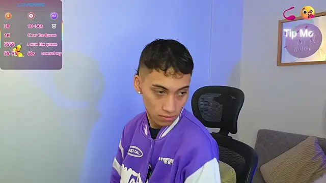 yulian vasquez online show from September 30, 12:31 pm