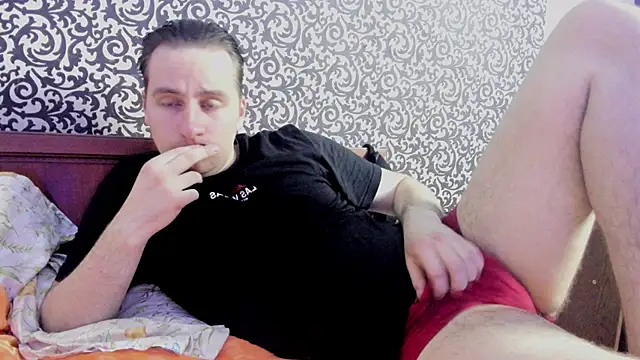 romiosabrino online show from April 12, 8:32 pm