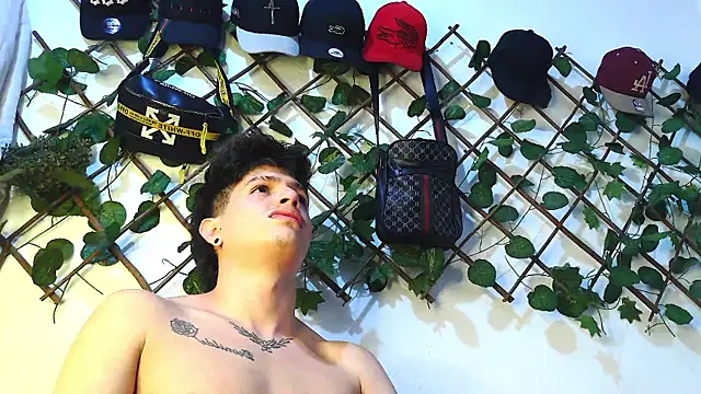 Themasterhades 777 online show from June 22, 12:09 pm