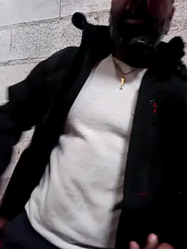 frenchblackc31 online show from December 16, 12:45 pm