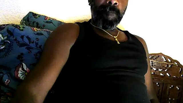 frenchblackc31 online show from January 12, 9:52 pm