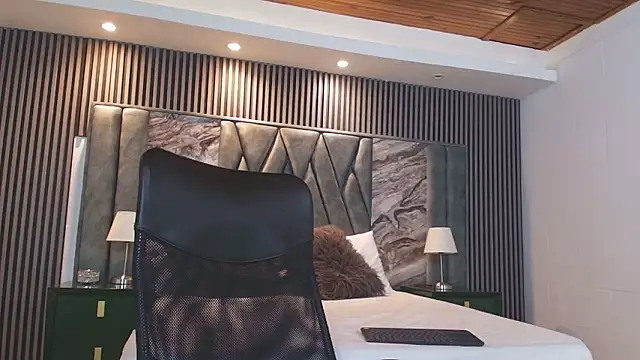 Michael blue online show from February 1, 9:13 pm