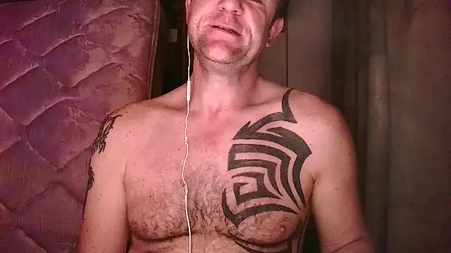 Yournaughty online show from December 17, 6:09 am