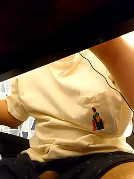 xneko  online show from April 17, 5:37 pm