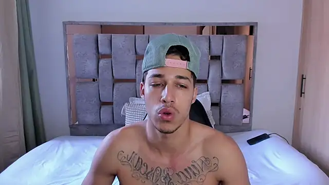 orionblaze69  online show from May 28, 12:36 pm