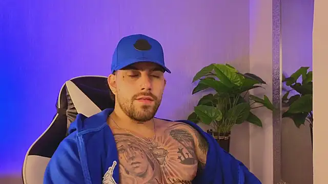 Ades Lowe online show from December 5, 11:50 am