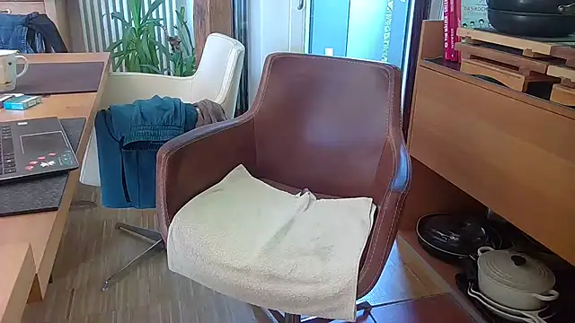 Unique X perience online show from October 2, 12:09 pm