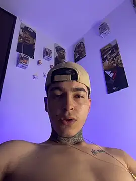 samm4044 online show from April 15, 4:01 am