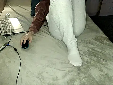 bul boy online show from March 19, 6:00 pm