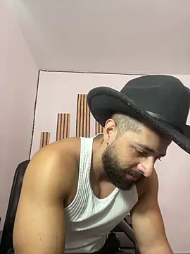 magnumchris online show from June 9, 7:26 pm
