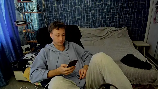CuteBoy228 online show from May 16, 1:20 pm