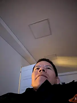 Manu0586 online show from November 28, 3:21 am