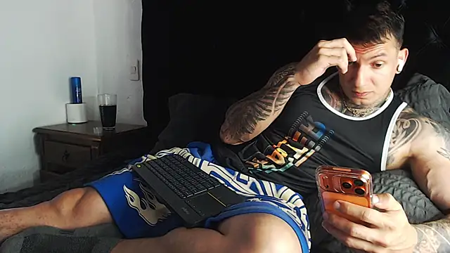 Shane Clay online show from April 5, 10:28 pm