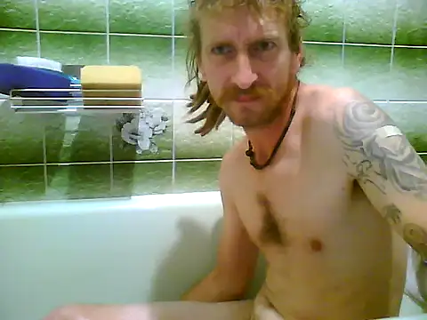 Snapshot of KokosMartin chatting on September 12, 8:31 pm KokosMartin online show from September 12, 8:31 pm