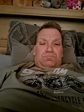 Snapshot of wallacelegend chatting on September 11, 5:17 am wallacelegend online show from September 11, 5:17 am