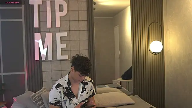 Ethan occonor online show from September 21, 6:41 pm