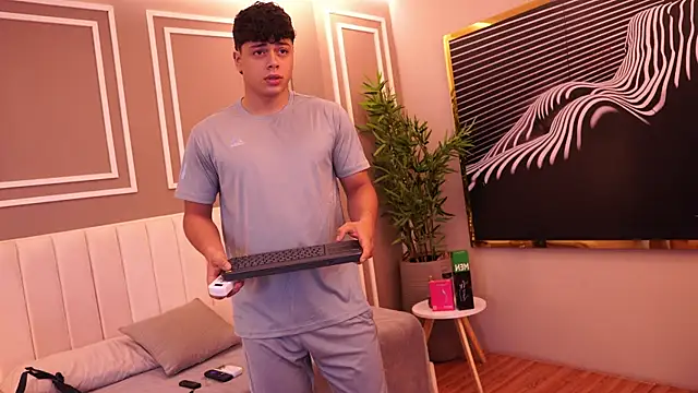 Ethan occonor online show from June 4, 12:11 pm