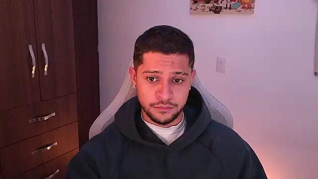 domsantiago  online show from February 18, 3:59 am