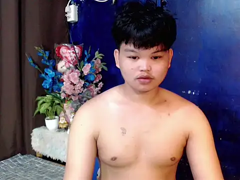 Reynelcock online show from March 26, 6:56 pm