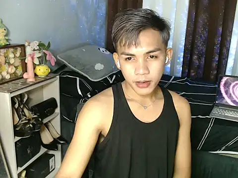 urhot chany online show from July 2, 4:46 pm