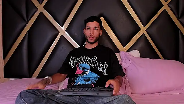 Thiagoferreti online show from March 24, 5:34 am