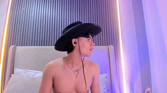 BenitoSaenz online show from November 10, 11:59 am