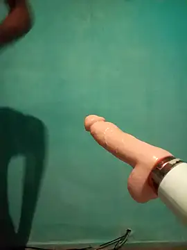 b ele online show from November 8, 8:39 am