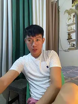 xshyboyx online show from July 16, 1:07 pm