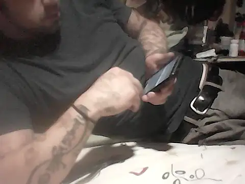 Twoslipperywhenwett online show from March 4, 6:15 pm