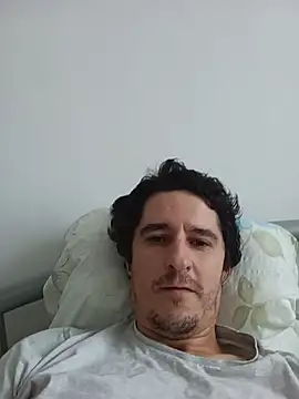 hugecock4u1990 online show from July 15, 3:51 pm