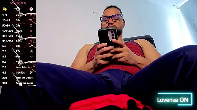 Ernesto-Rodriguez82 online show from November 30, 3:36 pm