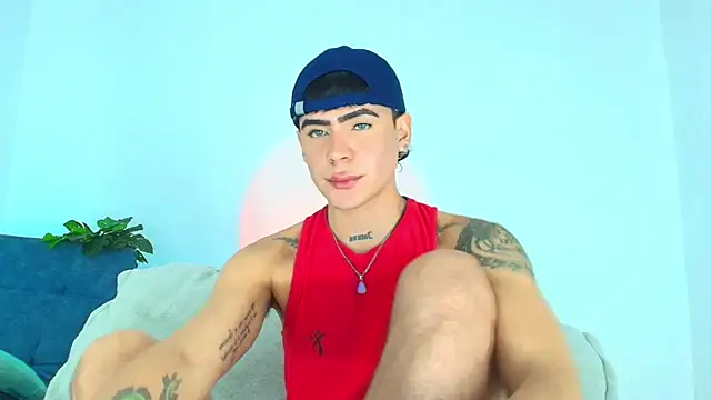 CamiiGuzmanX online show from November 6, 8:45 pm