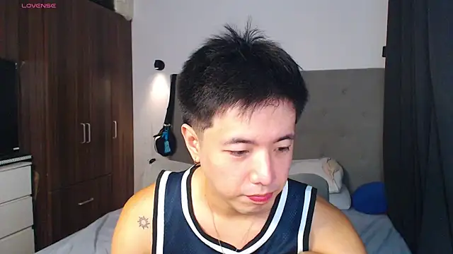 Addictiveboi online show from April 1, 3:19 am