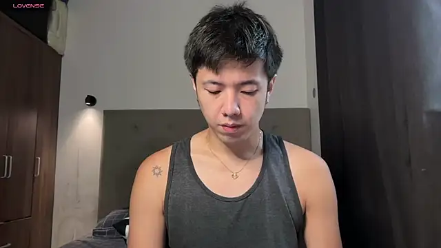 Addictiveboi online show from June 19, 1:33 am