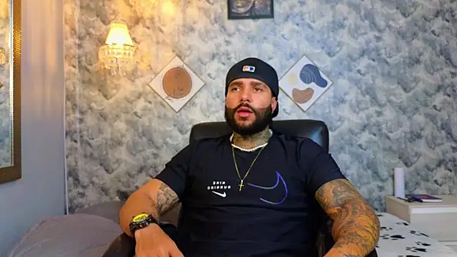 Apolo rousse1 online show from January 15, 11:07 pm