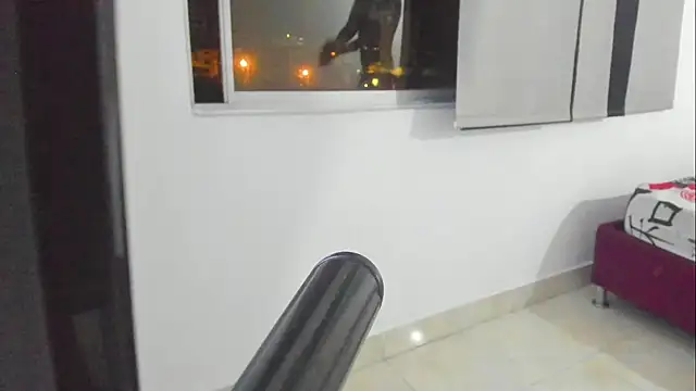 Violet Dream2 online show from November 6, 4:15 am