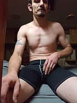 mike42088 online show from April 20, 2:47 am