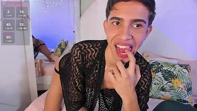 JoshuaSanzz online show from October 30, 4:36 am