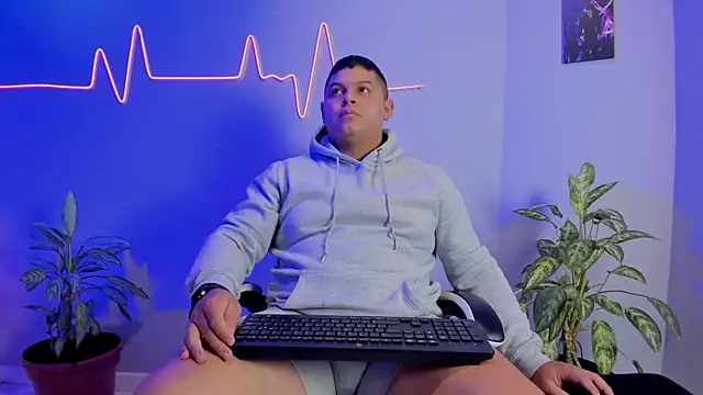 Maximus Steel online show from November 20, 12:15 pm