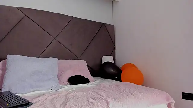 andrew colleman online show from October 22, 5:00 am