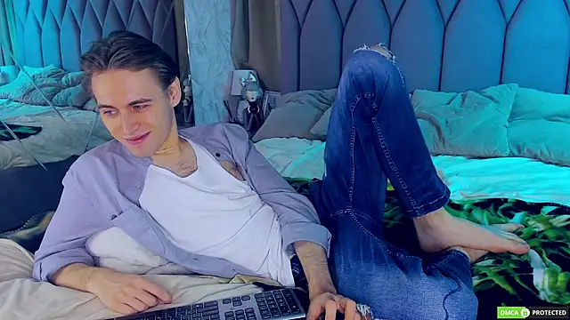 WilliamDyson online show from November 5, 3:08 am