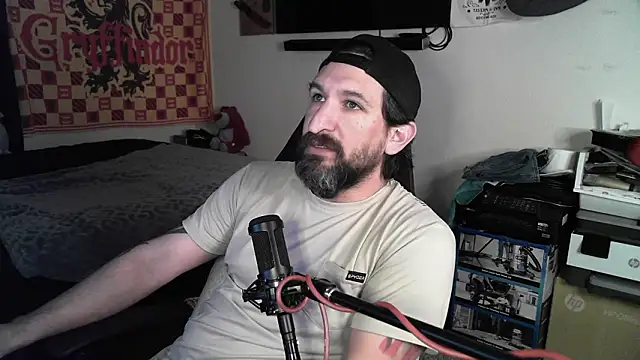 DevilPup75  online show from February 3, 3:15 am