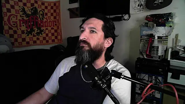 DevilPup75  online show from April 3, 3:47 am