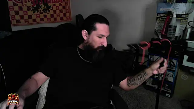 DevilPup75  online show from April 12, 1:23 pm