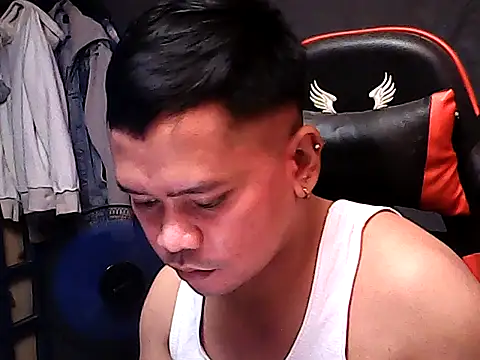 sweet sexyasian69 online show from March 18, 5:54 am