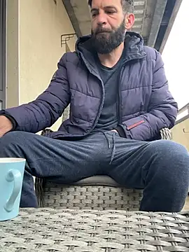 Michel huge online show from April 10, 7:04 am