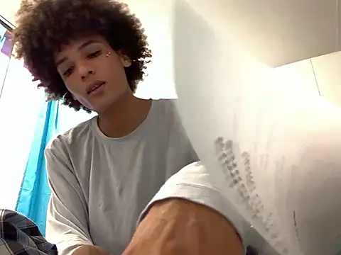 Max Rain online show from April 14, 10:09 pm