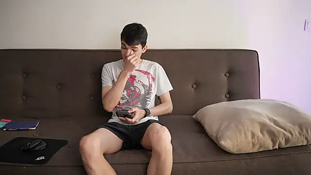 MattyandAiden online show from February 20, 5:26 pm